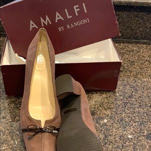 Size 10.5 block heels Amalfi